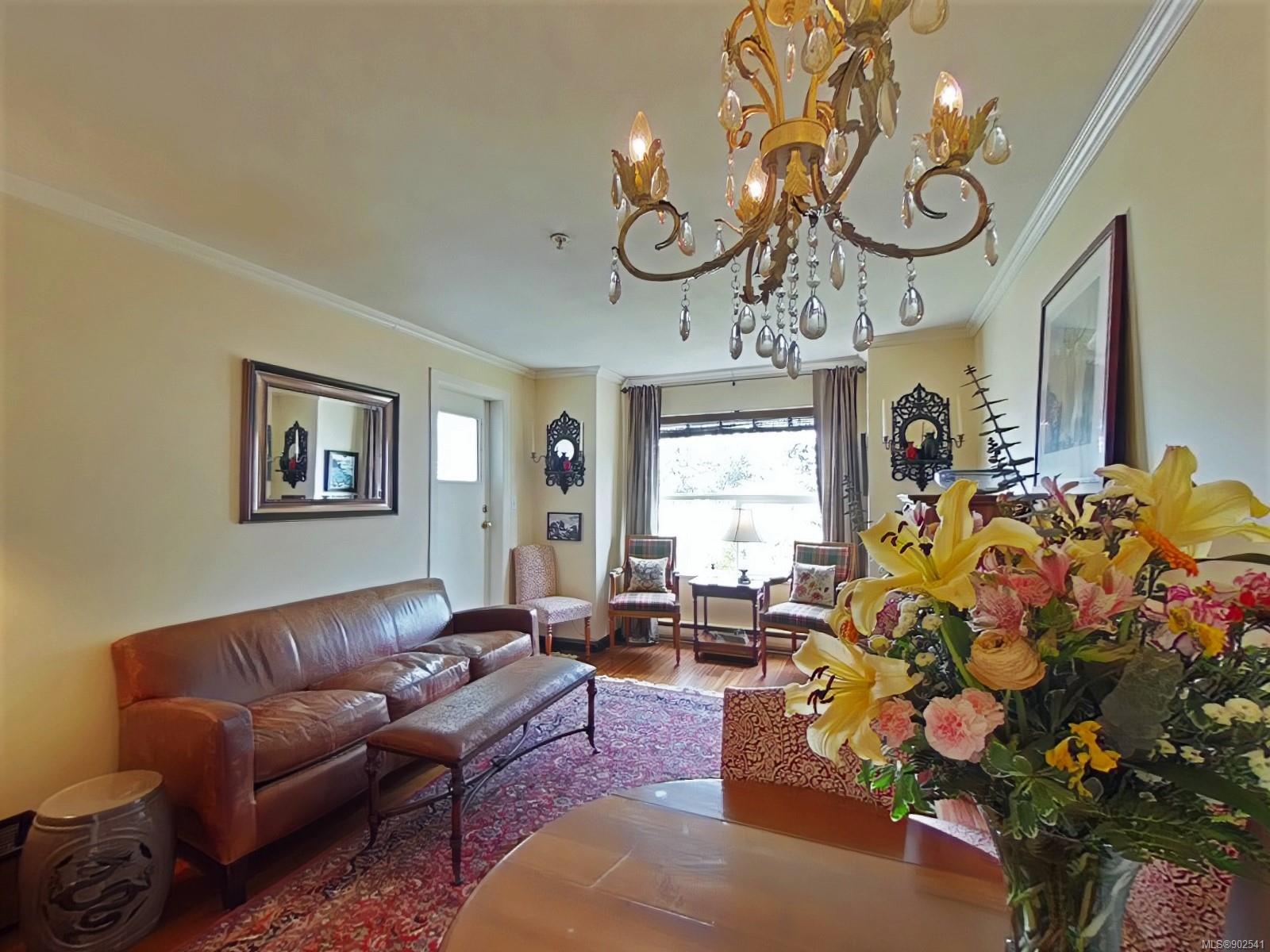 210 282 Birch Street, Campbell River, BC, V9W 2S3 902541 Vanessa