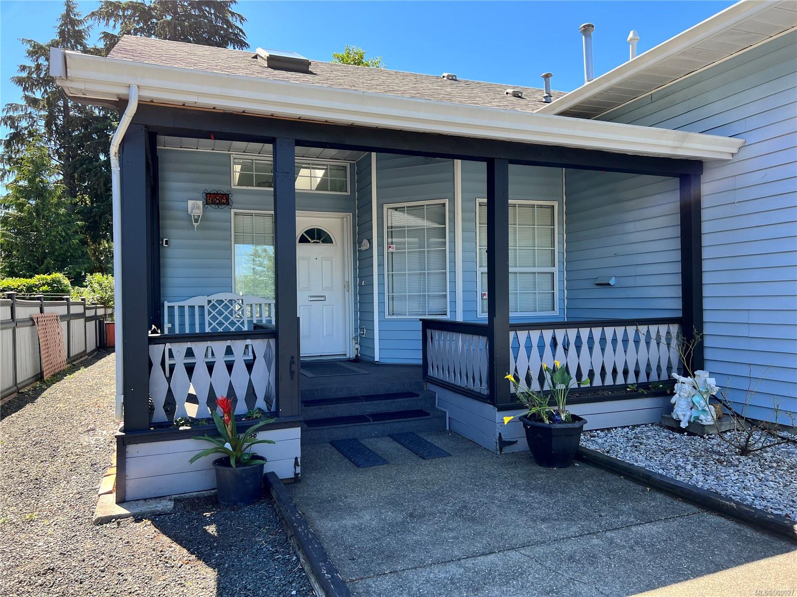 489 Parkway Road, Campbell River, BC, V9W 6C3 909027 Vanessa