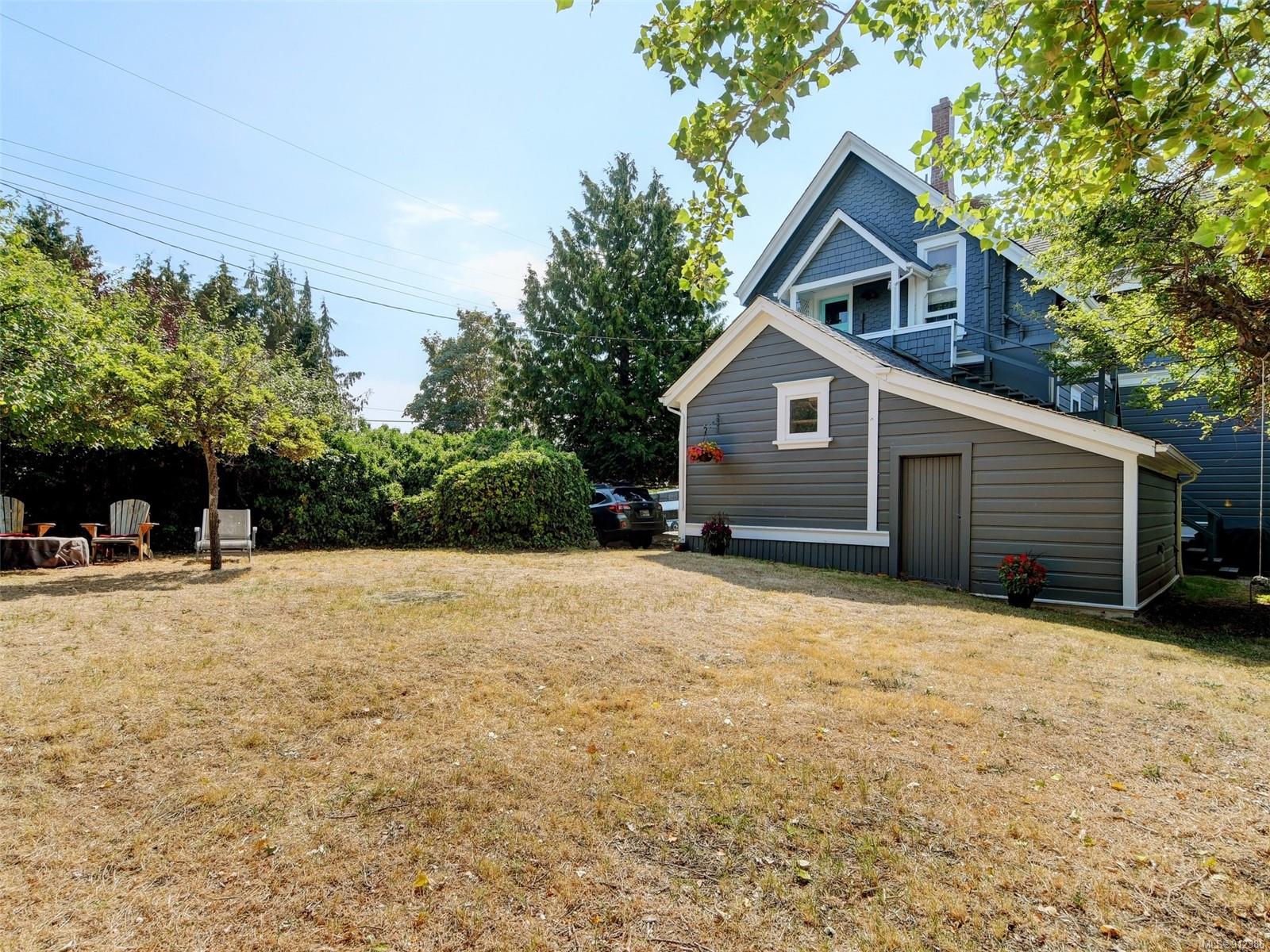 1004 Catherine Street, Victoria, BC, V9A 3V4 912386 Victoria Real