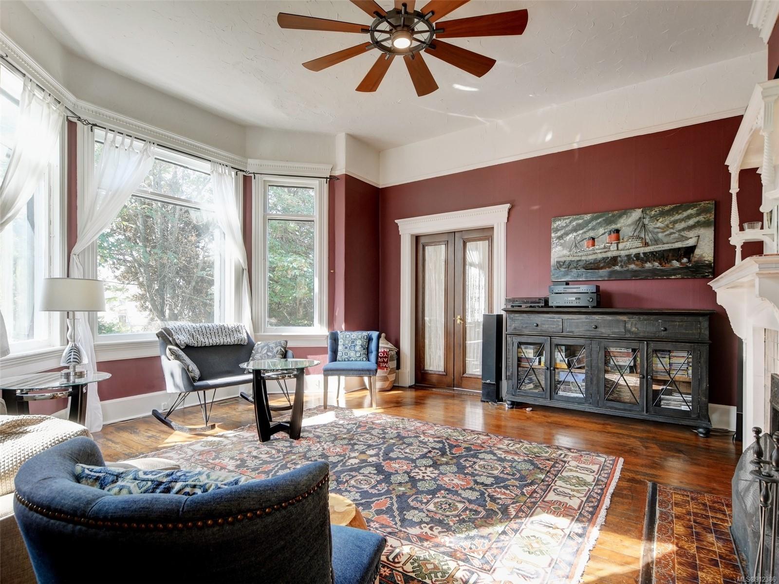 1004 Catherine Street, Victoria, BC, V9A 3V4 912386 Victoria Real