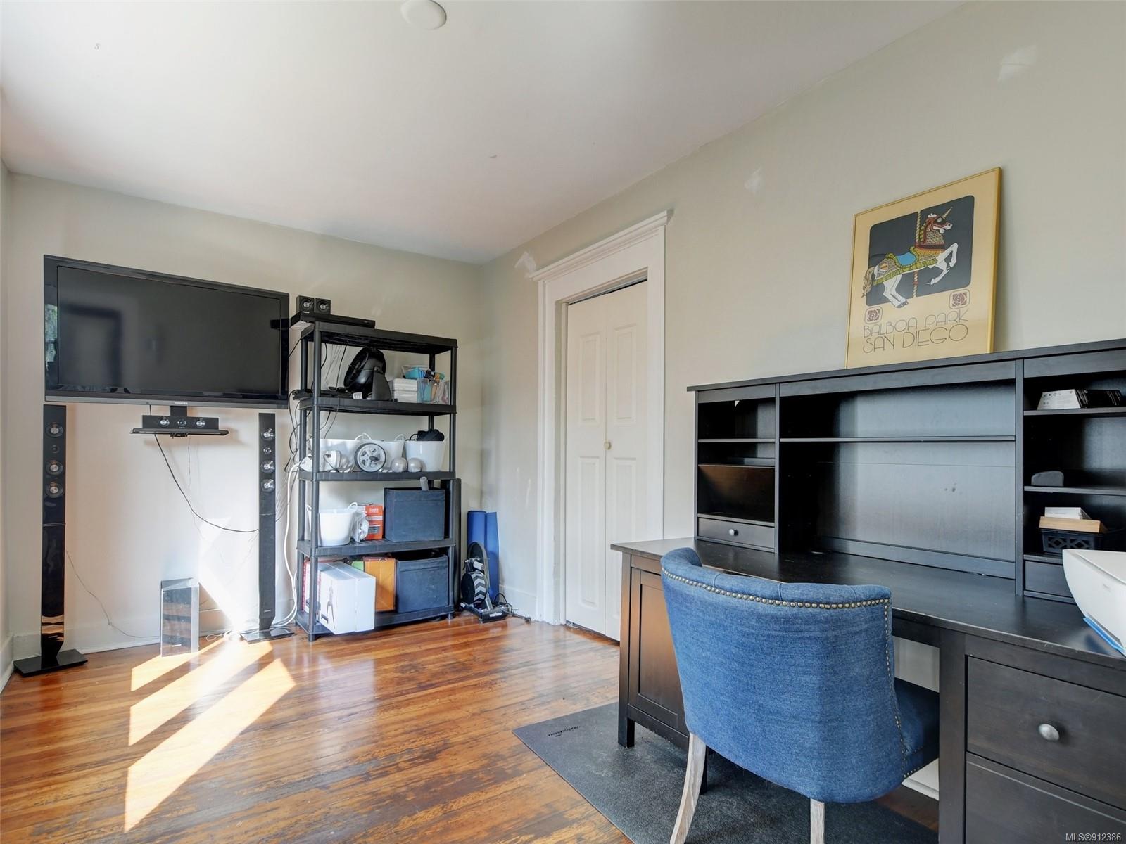 1004 Catherine Street, Victoria, BC, V9A 3V4 912386 Victoria Real