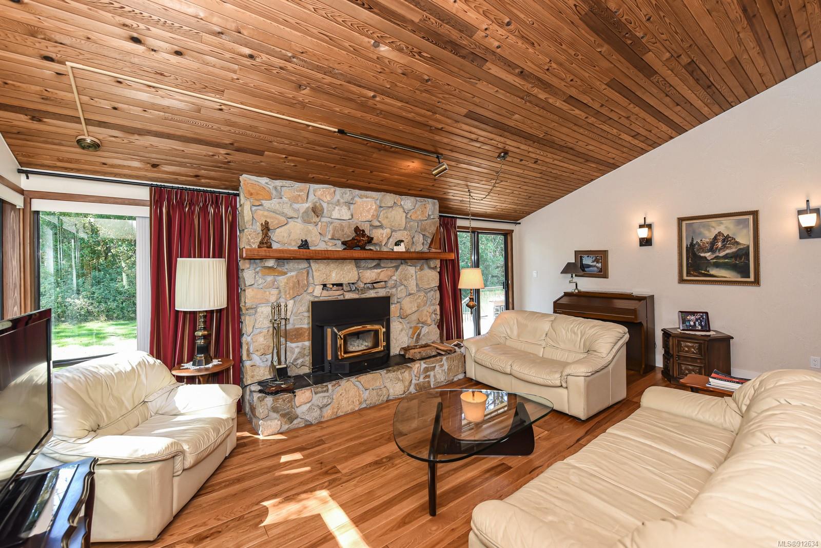 2852 Smith Road, Courtenay, BC, V9J 1M6 912634 Margie Anderson