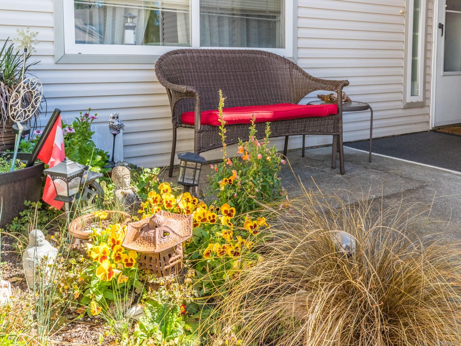 13 571 Bradley Street, Nanaimo, BC, V9S 1B9 913351 Susan McGougan