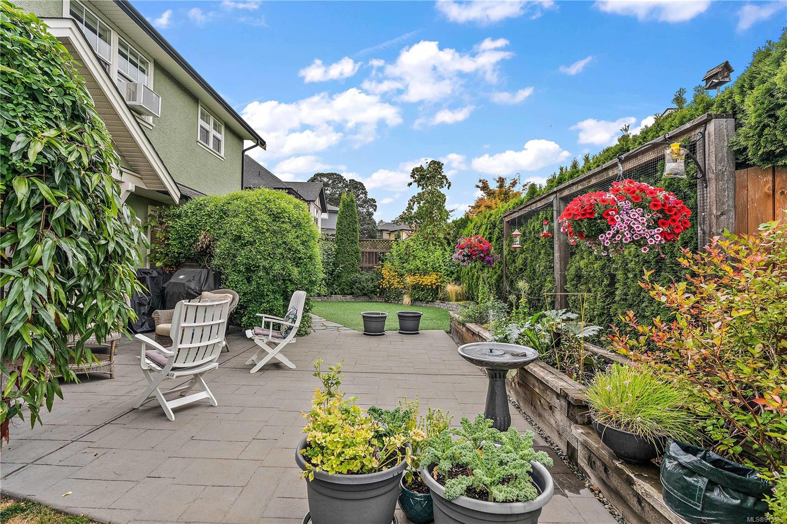 1116 Conforti Place, Saanich, BC, V8Z 7Z4 915563 Marten Homes Real