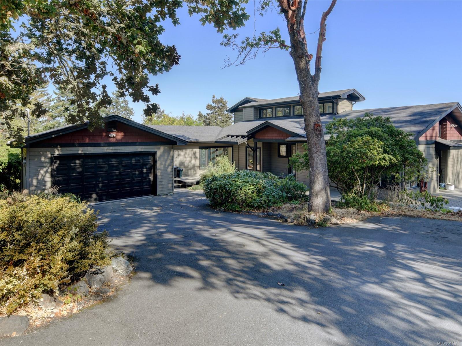 822 Cuaulta Crescent, Colwood, BC, V9C 3H3 916811 Andrew Maxwell