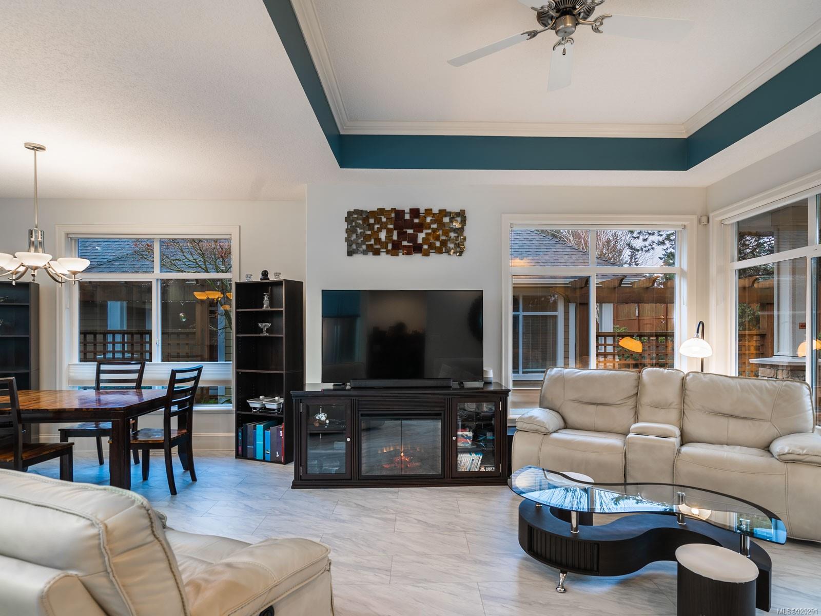 20 447 Pym Street N, Parksville, BC, V9P 2H9 920291 Catherine Mosher