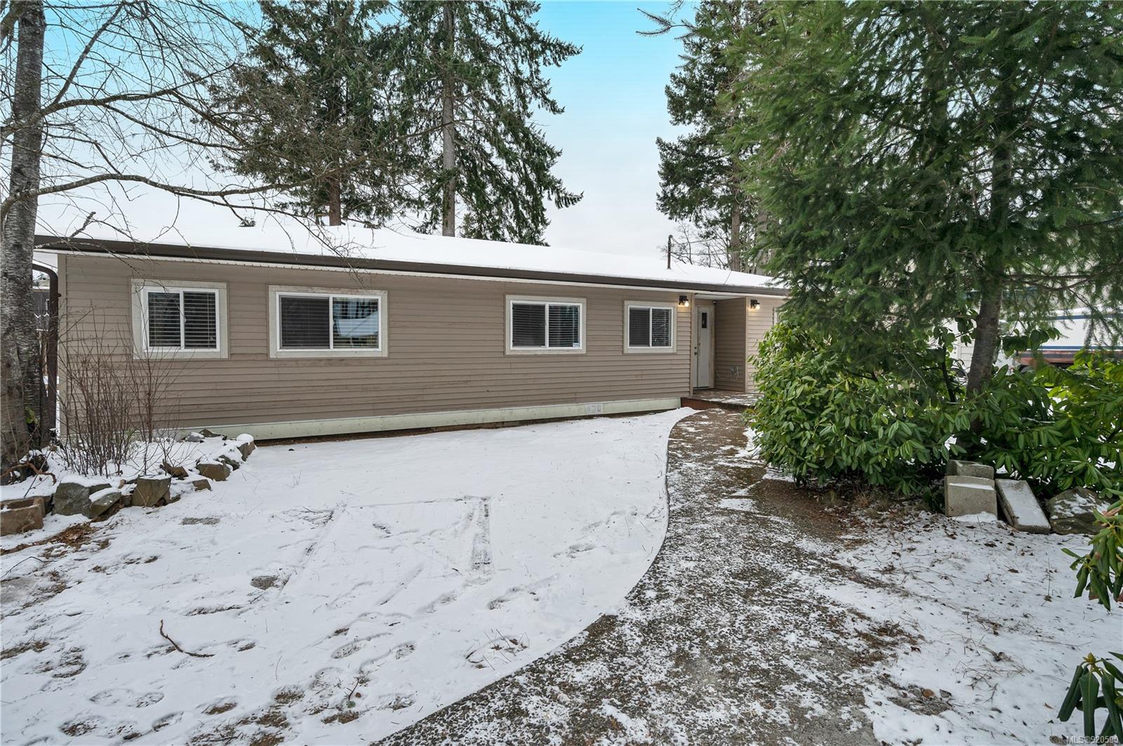 435 Evergreen Road, Campbell River, BC, V9W 3R6 920590 Vanessa