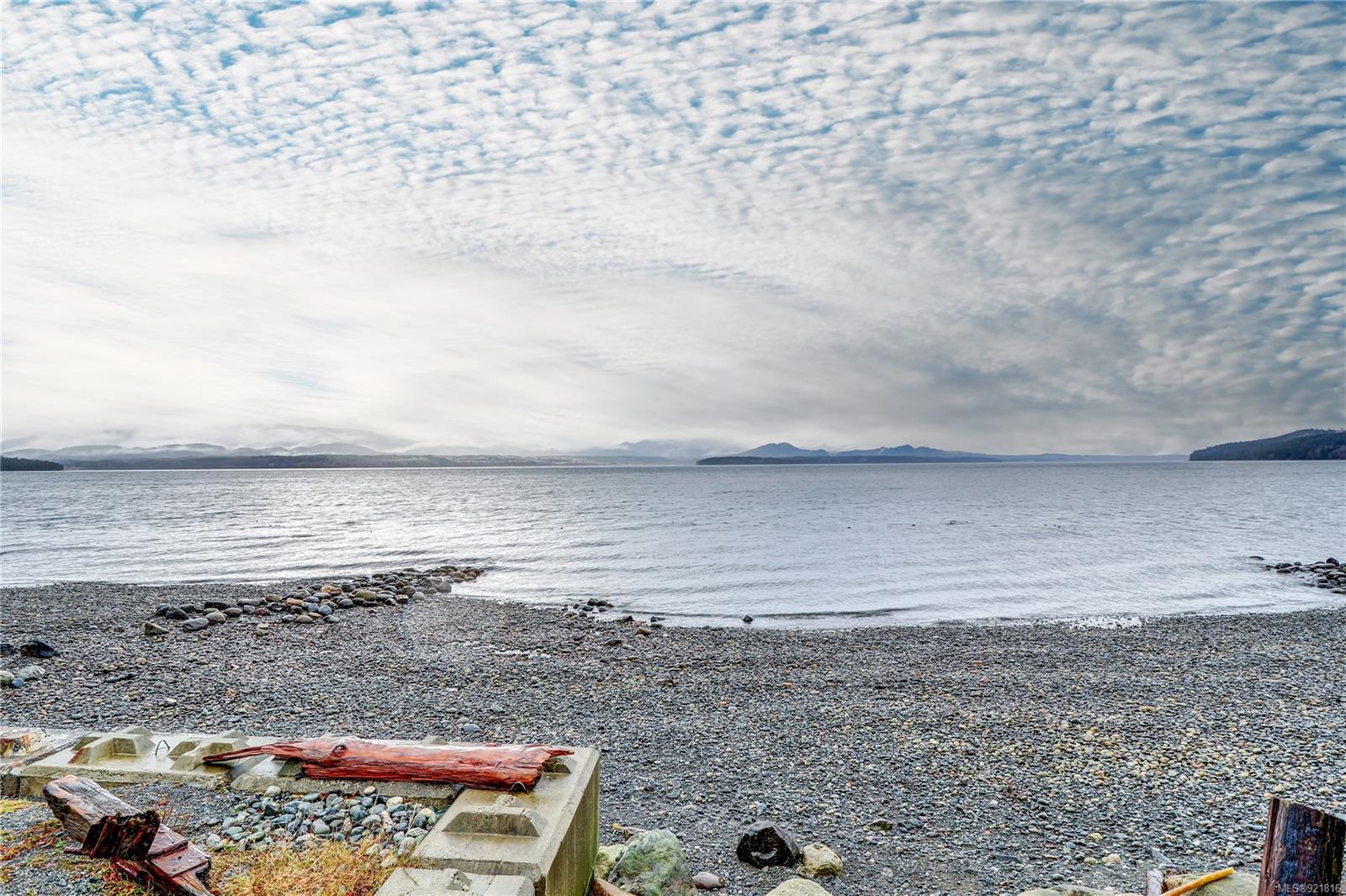 440 1st Street, Sointula, BC, V0N 3E0 921816 Oceanside Life Real