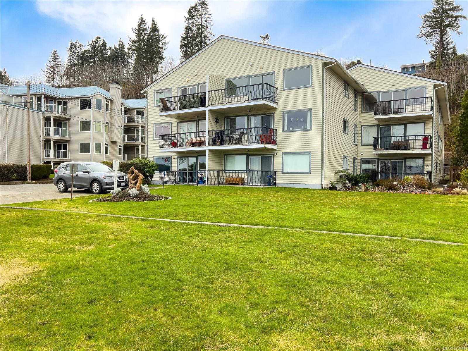 205 622 Island Highway S, Campbell River, BC, V9W 1A6 923146