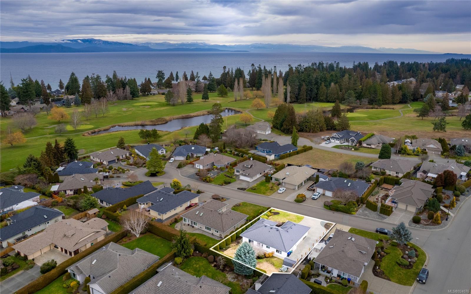 500 Gallery Close, Qualicum Beach, BC, V9K 1C9 924076 Oceanside