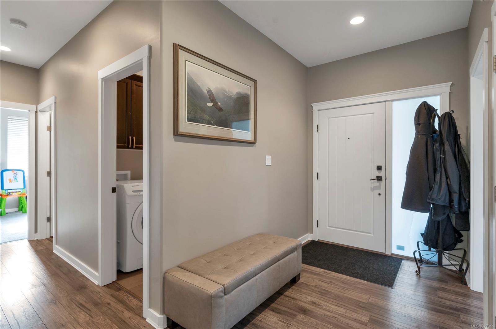 667 Park Forest Drive, Campbell River, BC, V9W 0B3 927311 Vanessa