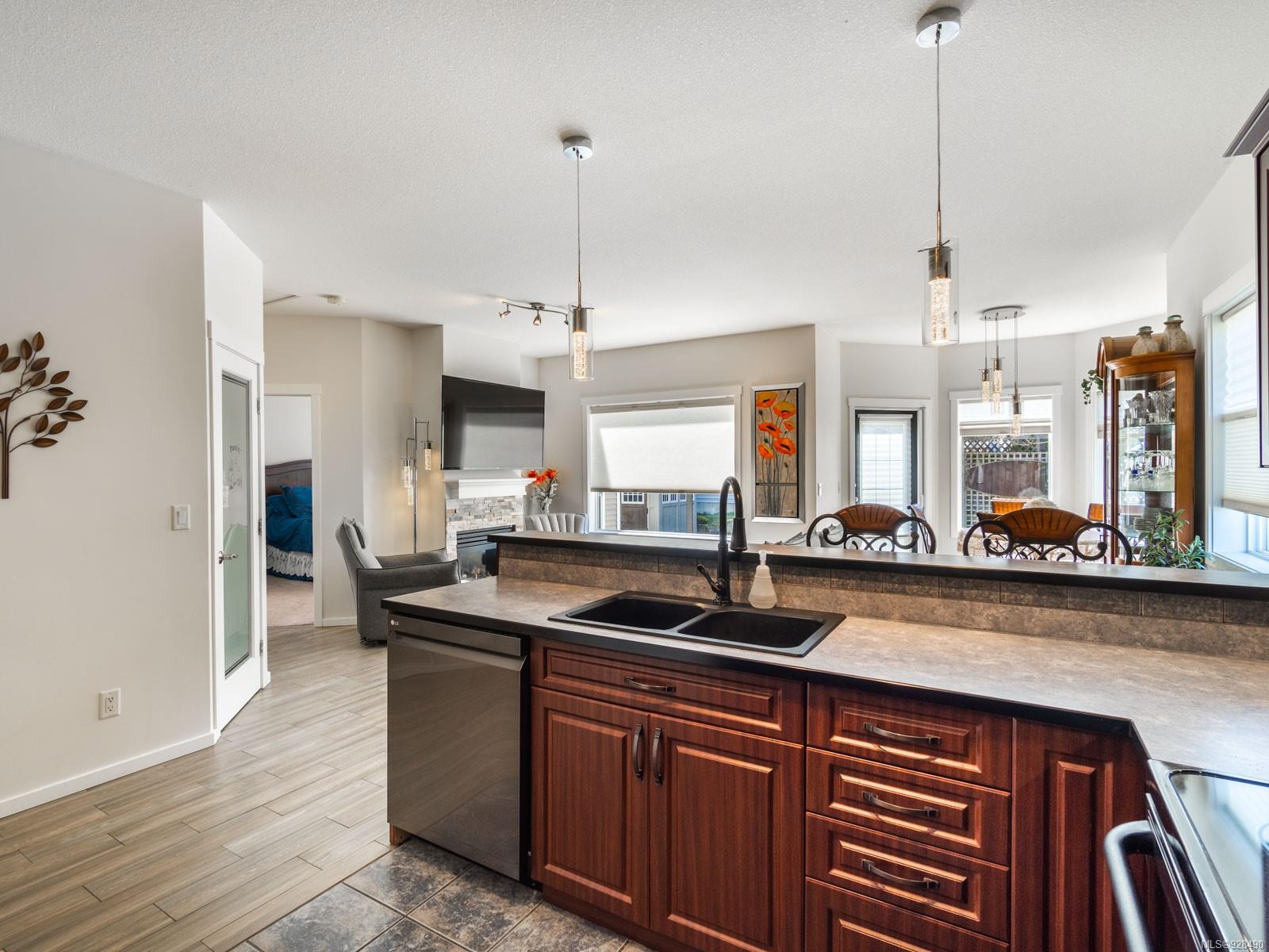 1375 Cedarwood Road, Ladysmith, BC, V9G 2C1 928490 Carol Warkentin and Associates Personal