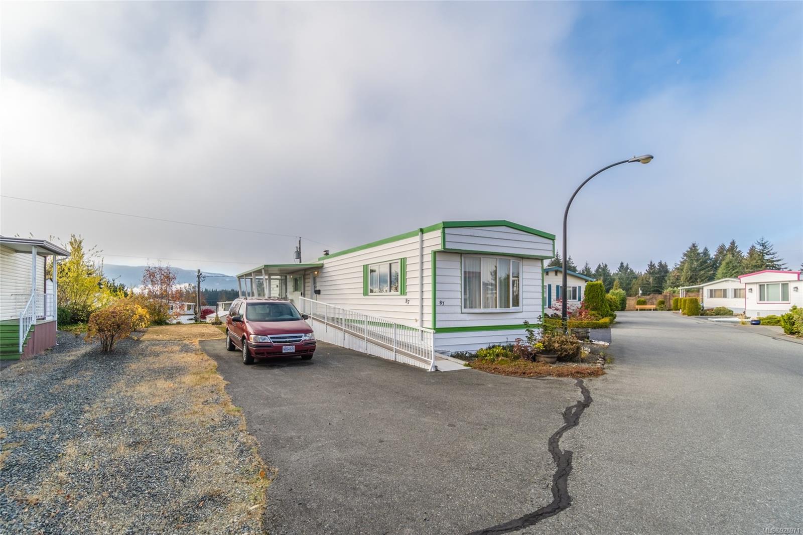 87 6325 Metral Drive, Nanaimo, BC, V9T 6P9 928971 Carol Warkentin