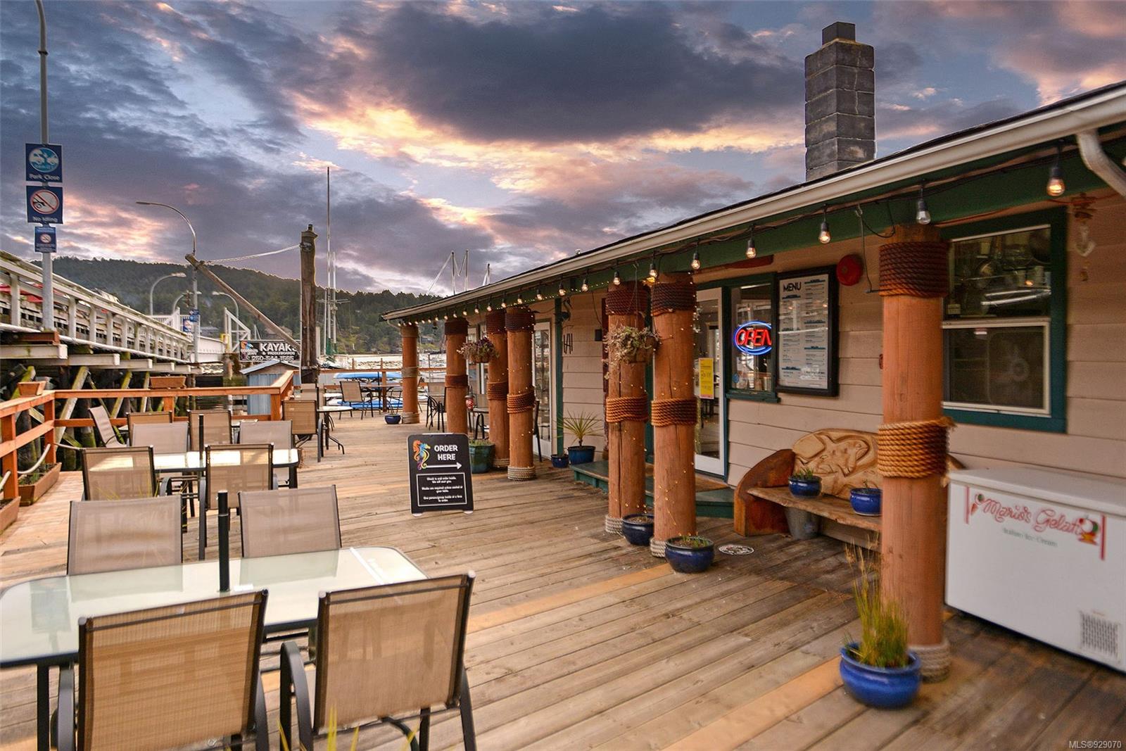 7119 Hagan Road, Central Saanich, BC, V8M 1C4 929070 Miles Takacs