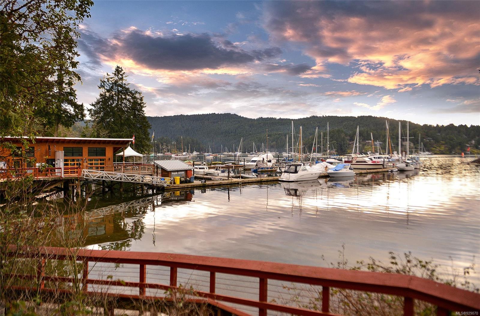 7119 Hagan Road, Central Saanich, BC, V8M 1C4 929070 Miles Takacs