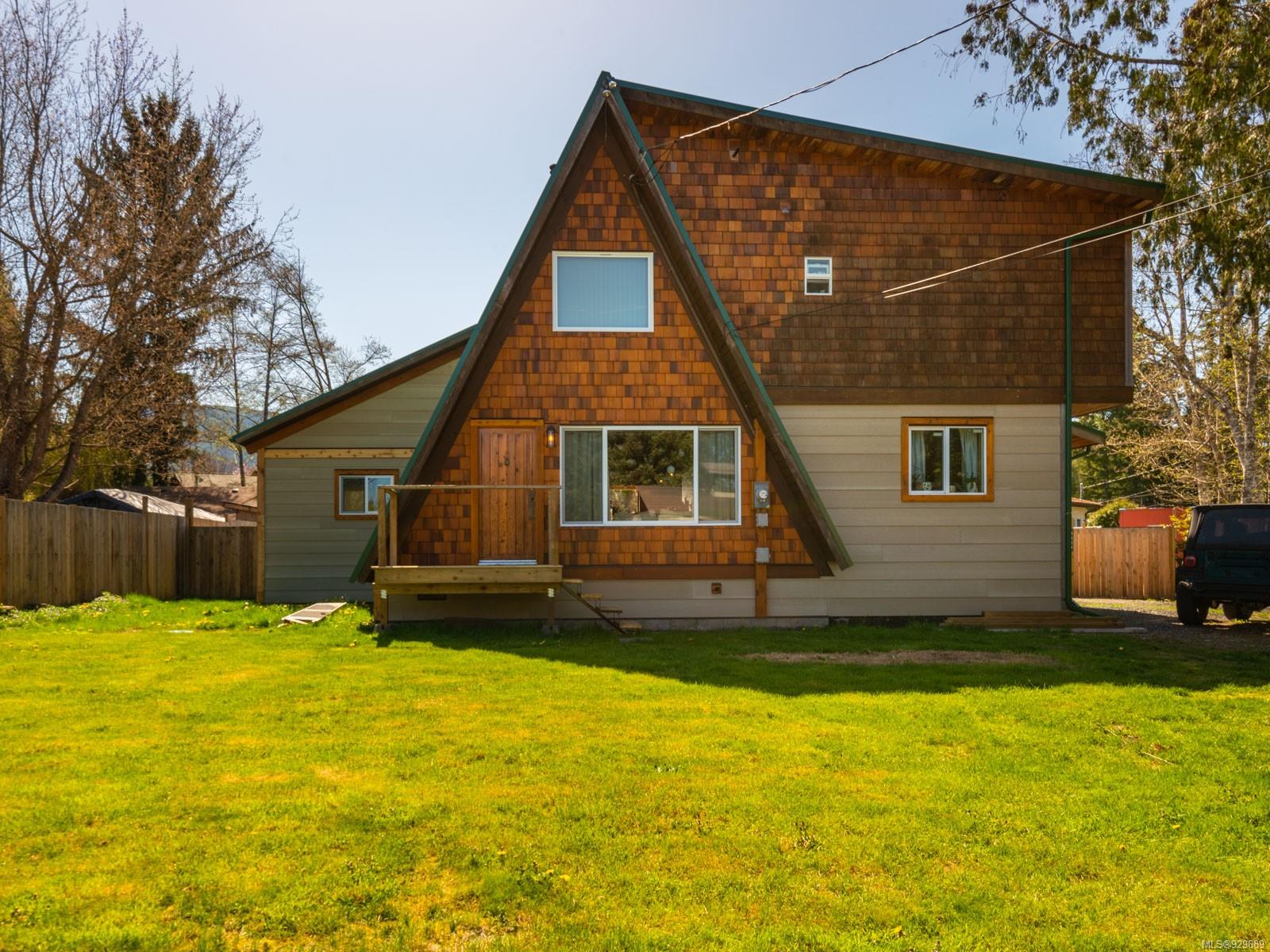 3520 Broom Road, Whiskey Creek, BC, V9K 1V8 929689 Paul Vandermade