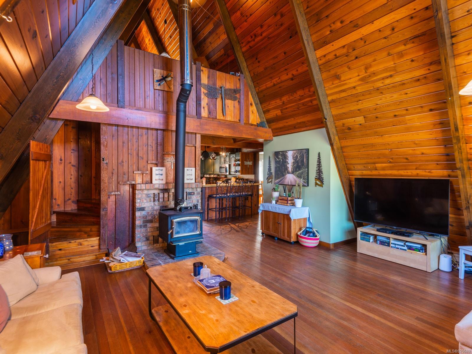 3520 Broom Road, Whiskey Creek, BC, V9K 1V8 929689 Paul Vandermade