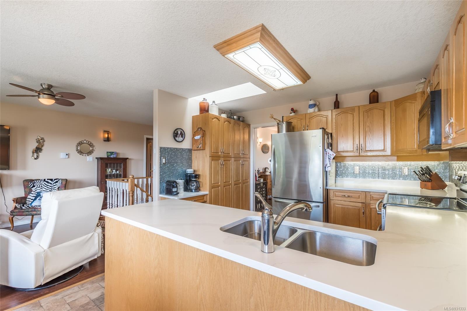 457 Thetis Drive, Ladysmith, BC, V9G 1V9 931333 Carol Warkentin and