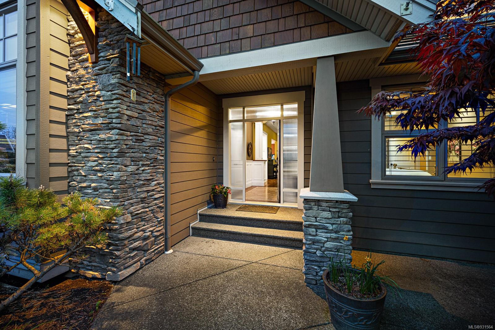 1379 Crown Isle Drive, Courtenay, BC, V9N 4B1 931564 Ryan Williams