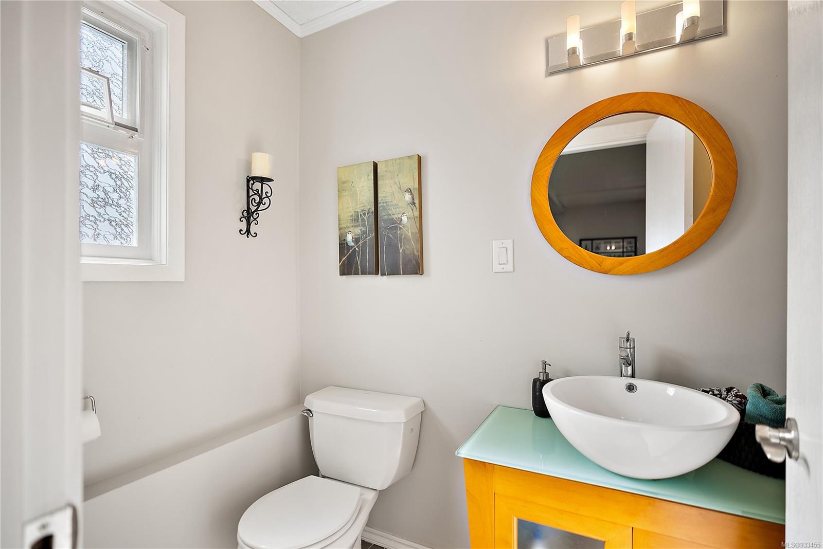 454 Dressler Road, Colwood, BC, V9C 2E8 933455 Marten Homes Real