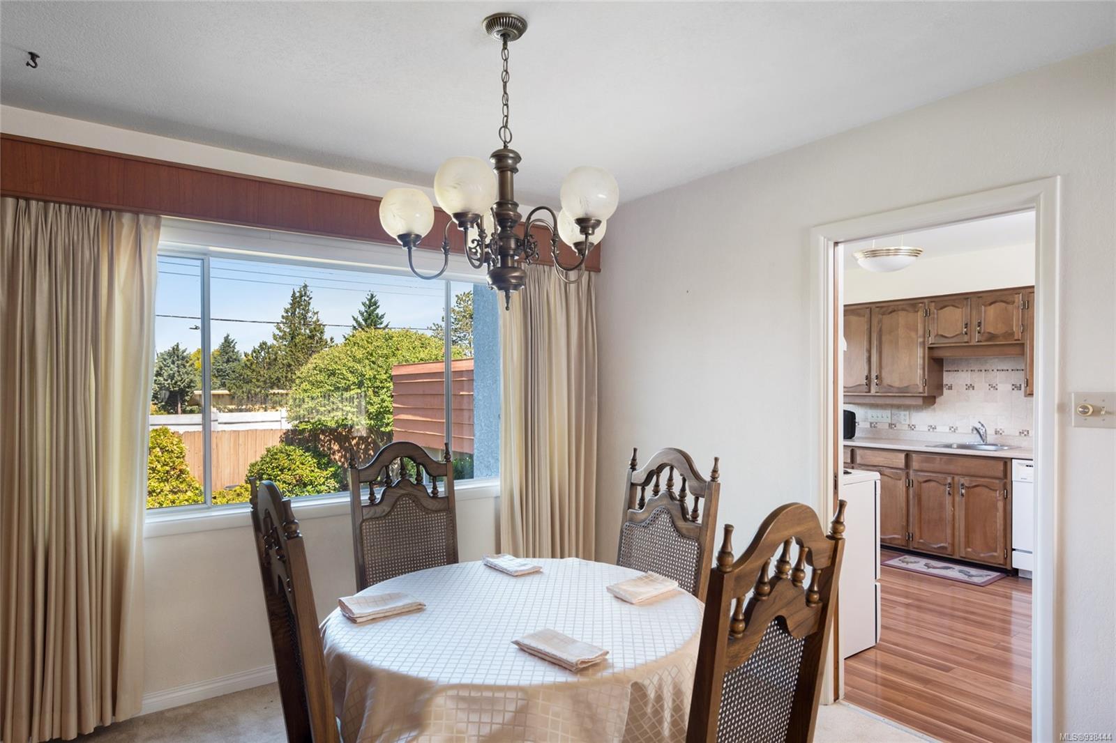 3358 Biscoe Drive, Saanich, BC, V8Z 4P5 938444 Dane Kingsbury Real