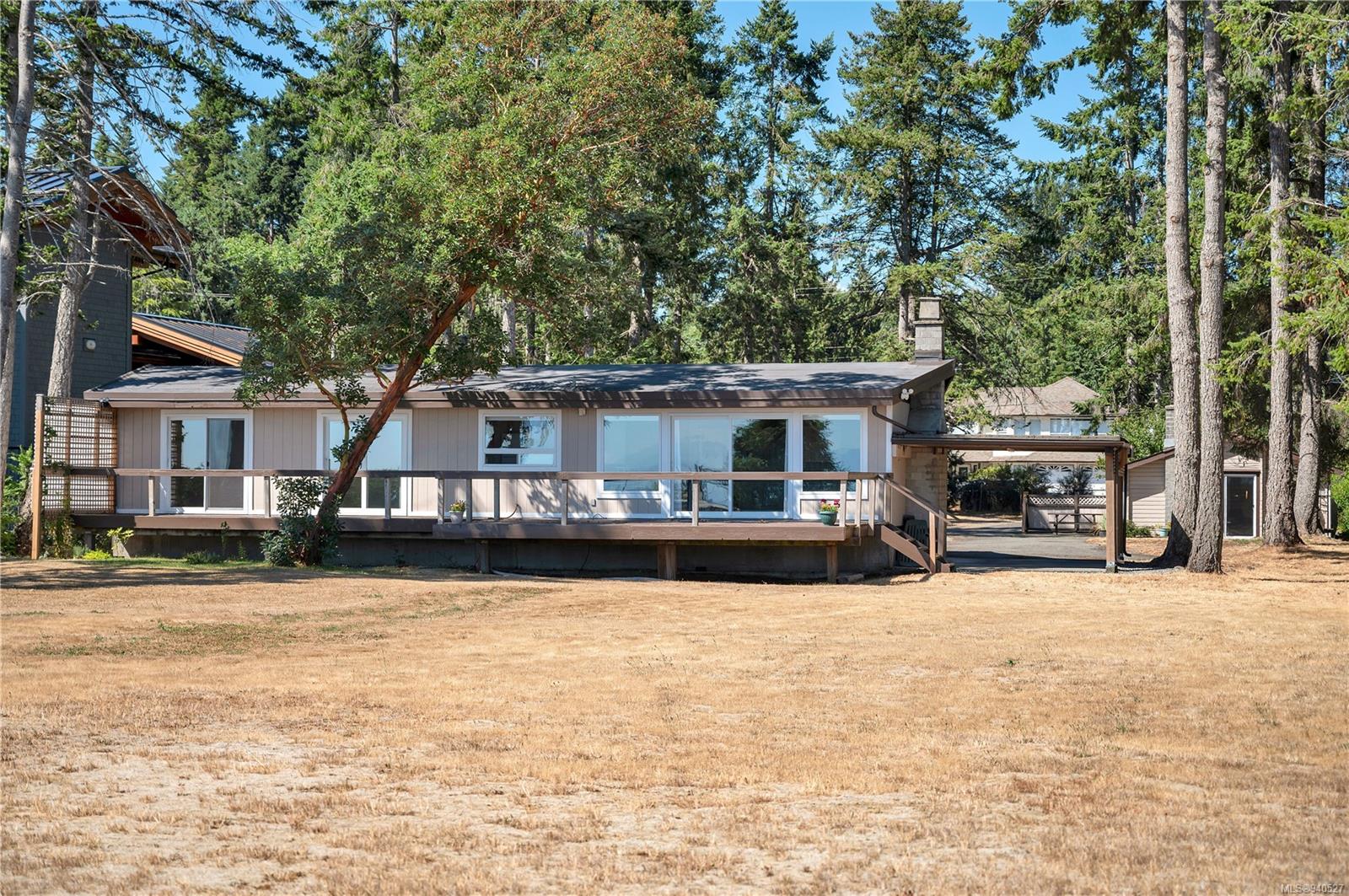 8998 Clarkson Avenue, Black Creek, BC, V9J 1B2 940527 Brian Toner