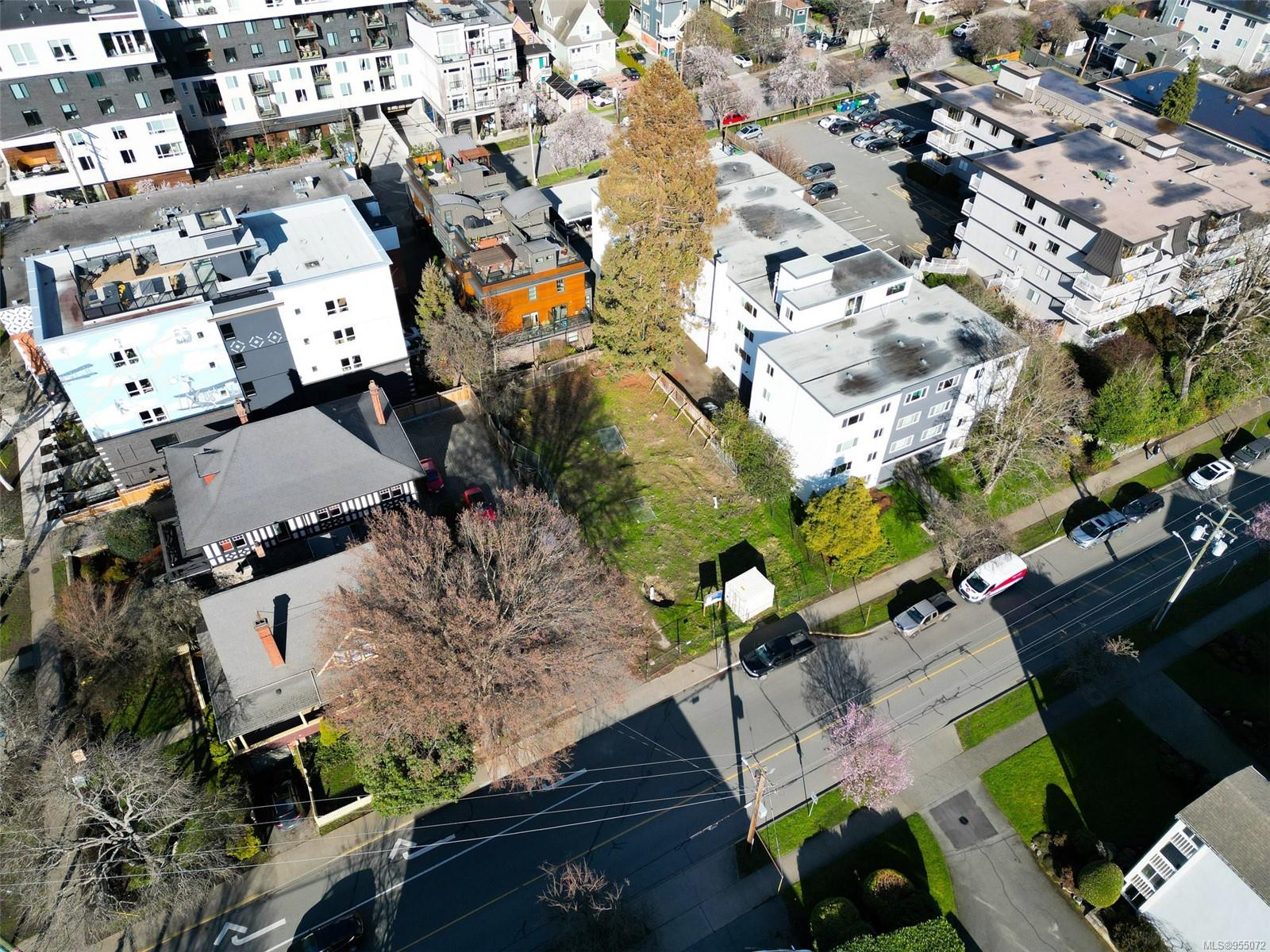 1114 Rockland Avenue, Victoria, BC, V8V 3H7 955072 Mark Rice