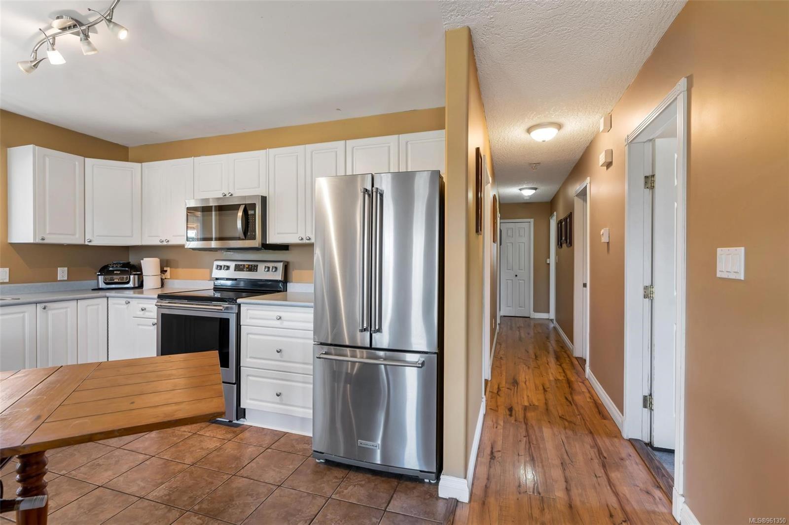 2051 Ingot Drive, Cobble Hill, BC, V0R 1L6 961350 Rod Macintosh