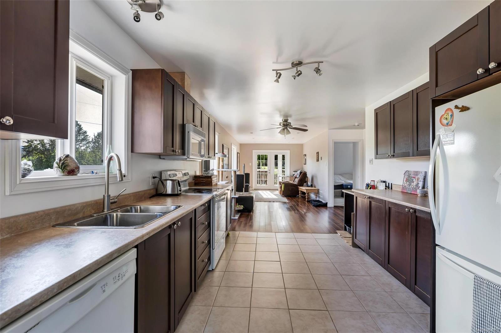 2051 Ingot Drive, Cobble Hill, BC, V0R 1L6 961350 Rod Macintosh