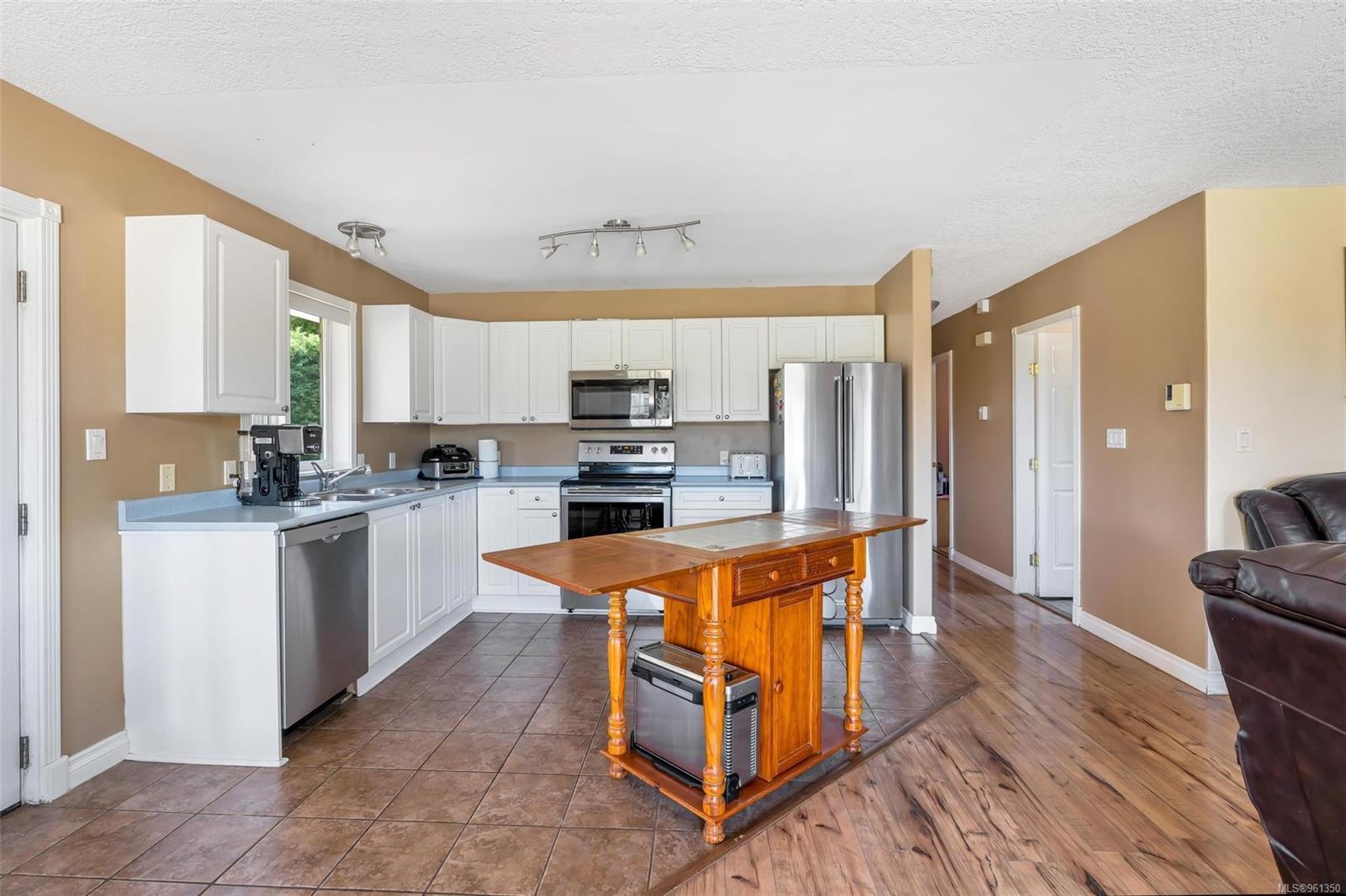 2051 Ingot Drive, Cobble Hill, BC, V0R 1L6 961350 Rod Macintosh