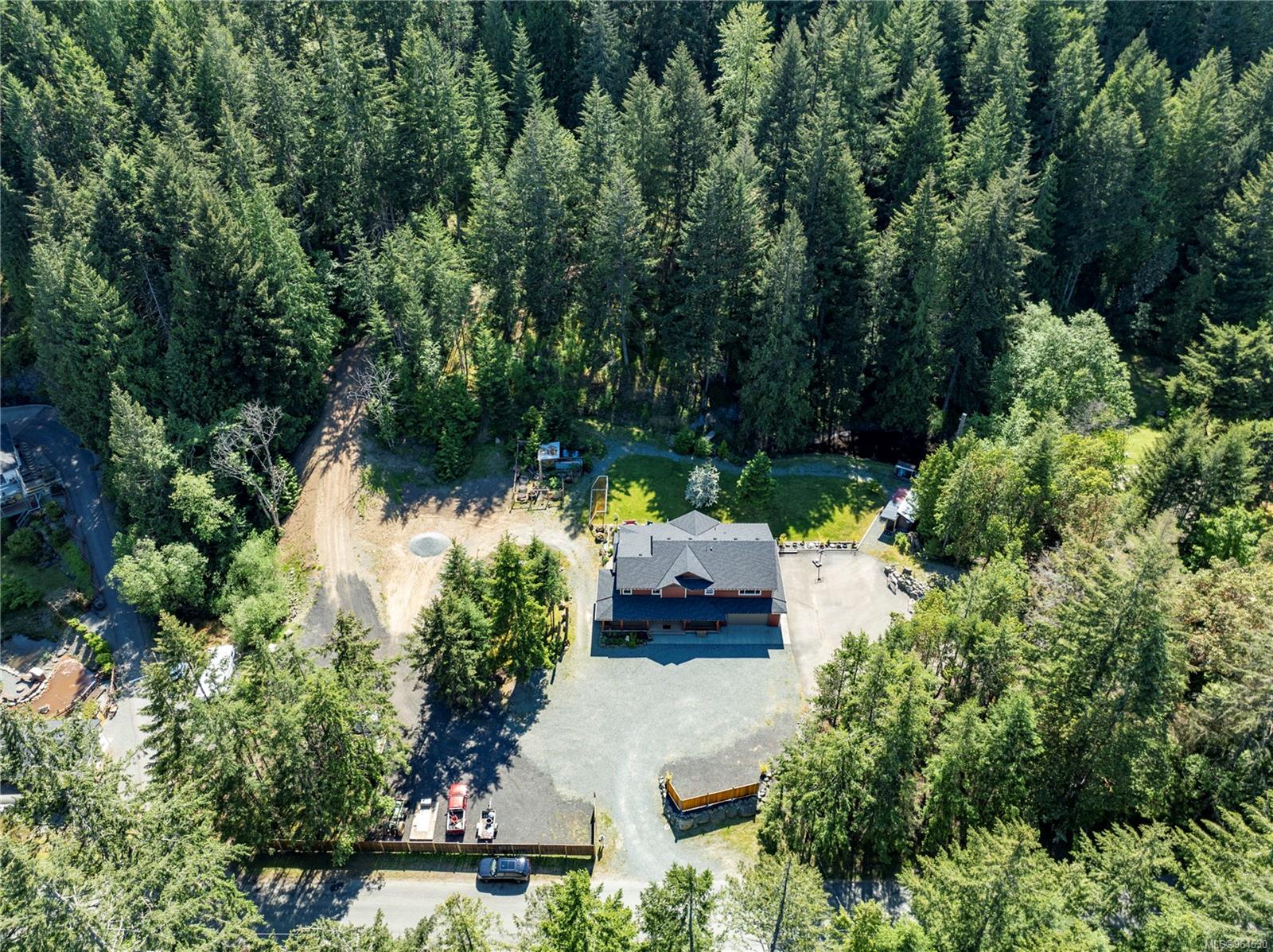 2873 Kilpatrick Road, Nanaimo, BC, V9R 6W6 964530 Cody Dreger and