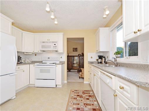 19 eagle lane, victoria, bc 349312 349312 victoria