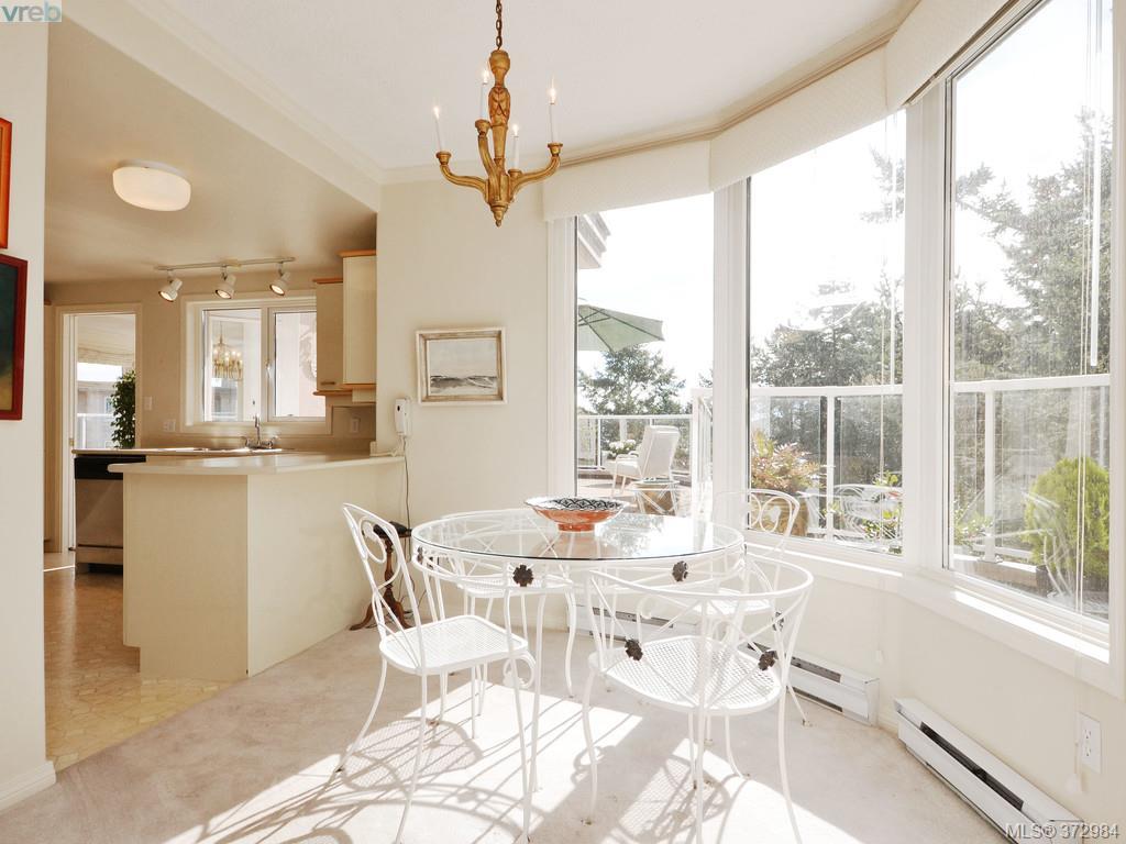  5301 2829 Arbutus Rd, Victoria, BC 372984 Deedrie Ballard