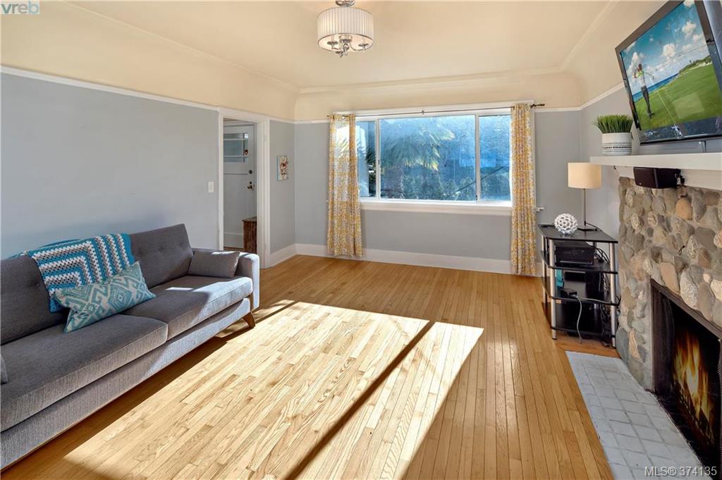 712 Wilson Street, Victoria, BC 374135 Mark Rice Personal Real Estate Corporation