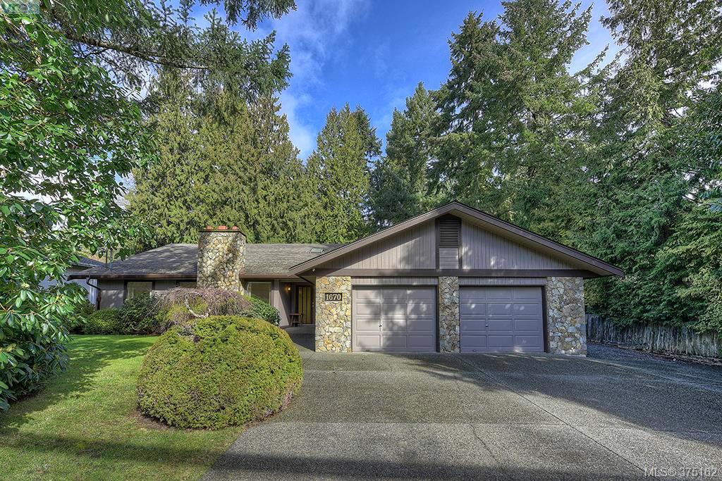 1670 Dean Park Road, Sidney, BC 375162 Gower Smith Real Estate Team