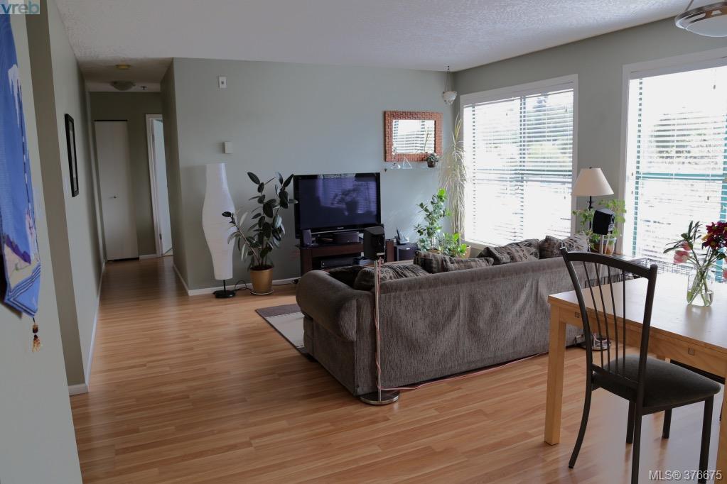  403 3460 Quadra Street, Victoria, BC 376675 Brodersen Homes Group