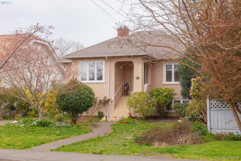 1954 Monteith Street, Victoria, BC 376908 Tracy KeenanWhyte