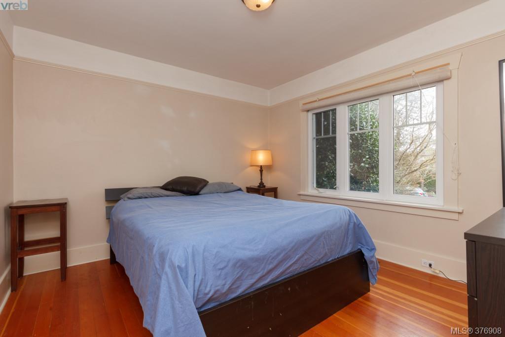 1954 Monteith Street, Victoria, BC 376908 Tracy KeenanWhyte