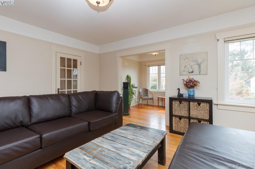 1954 Monteith Street, Victoria, BC 376908 Tracy KeenanWhyte