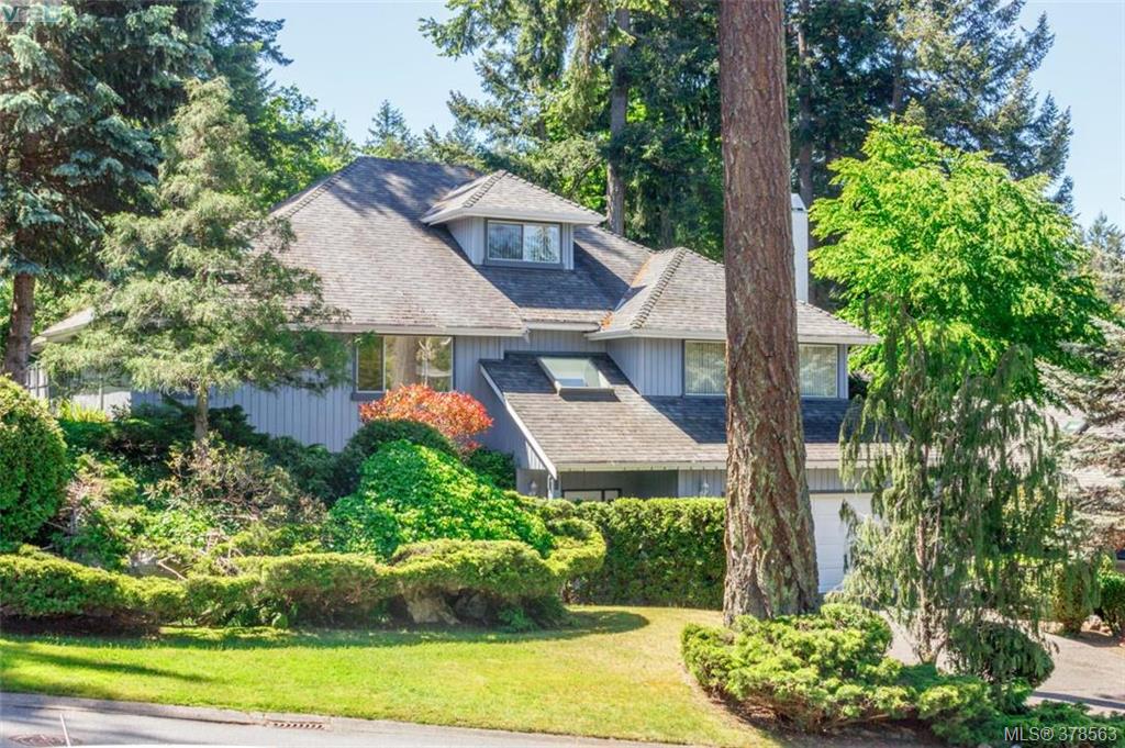 4357 Parkwood Terrace, Victoria, BC 378563 Deedrie Ballard