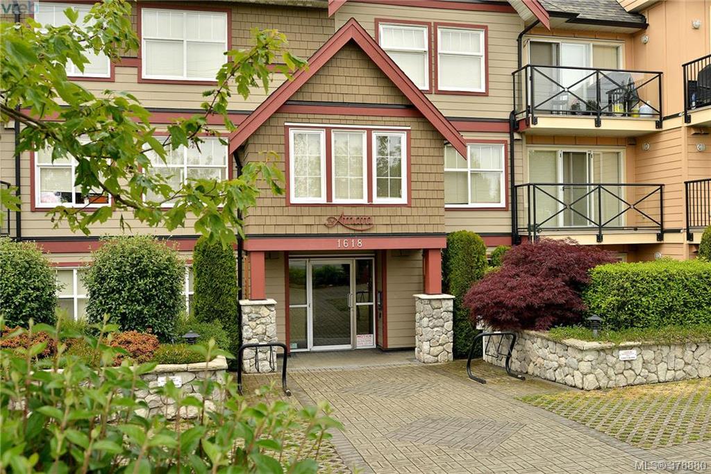  309 1618 North Dairy Road, Victoria, BC 378880 Miles Takacs