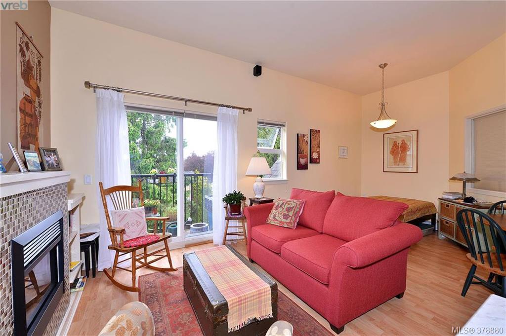  309 1618 North Dairy Road, Victoria, BC 378880 Miles Takacs