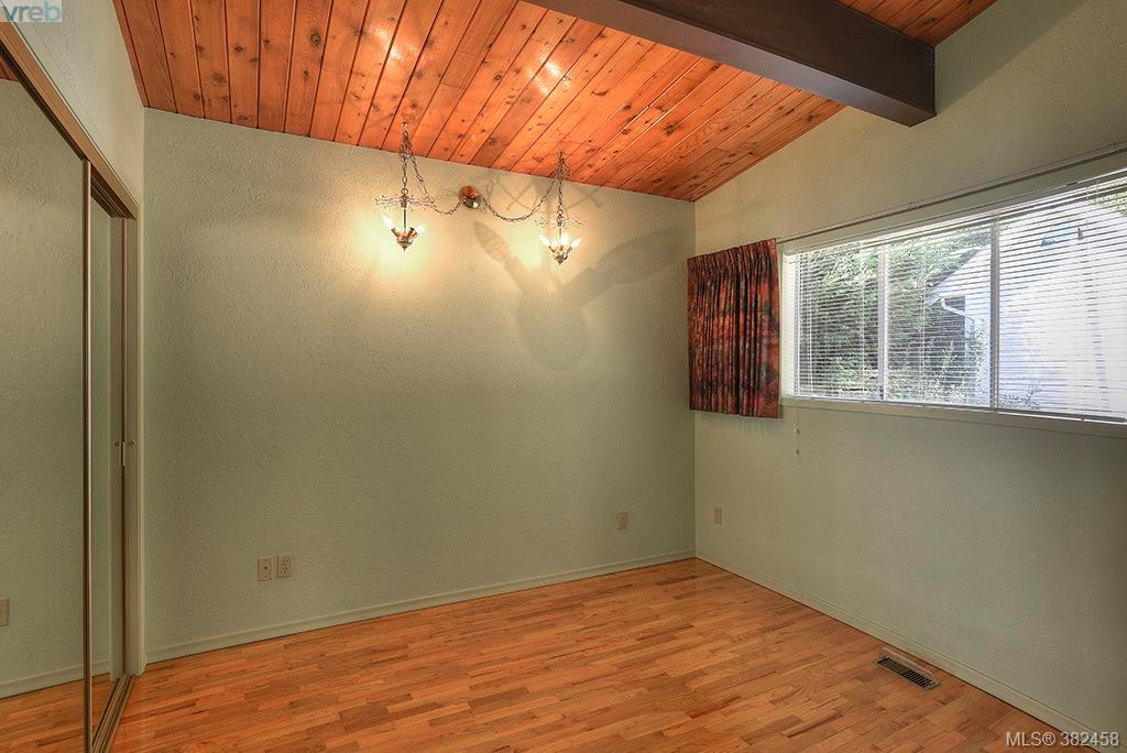 4985 Prospect Lake Road, Victoria, BC 382458 Marten Homes Real