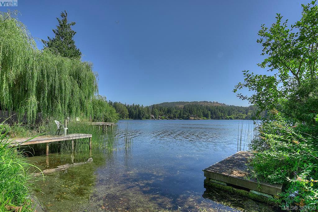 4985 Prospect Lake Road, Victoria, BC 382458 Marten Homes Real