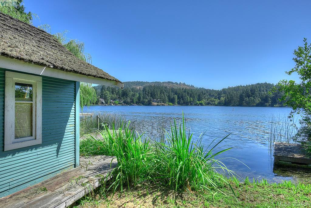 4985 Prospect Lake Road, Victoria, BC 382458 Marten Homes Real