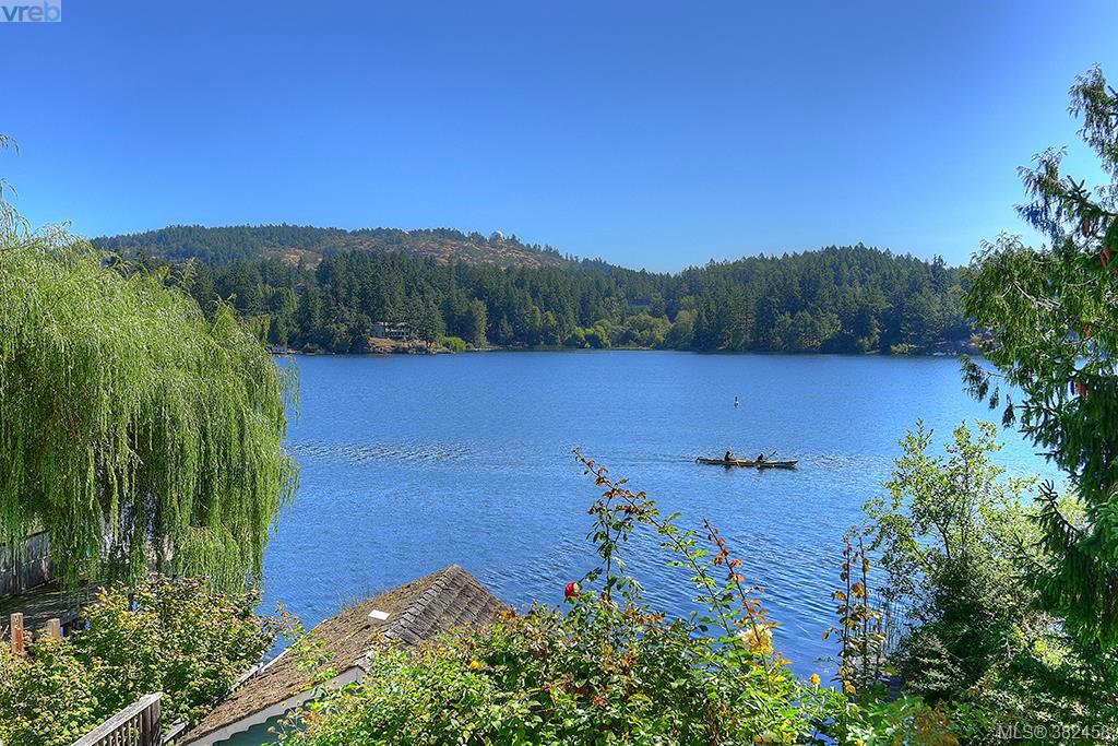 4985 Prospect Lake Road, Victoria, BC 382458 Marten Homes Real