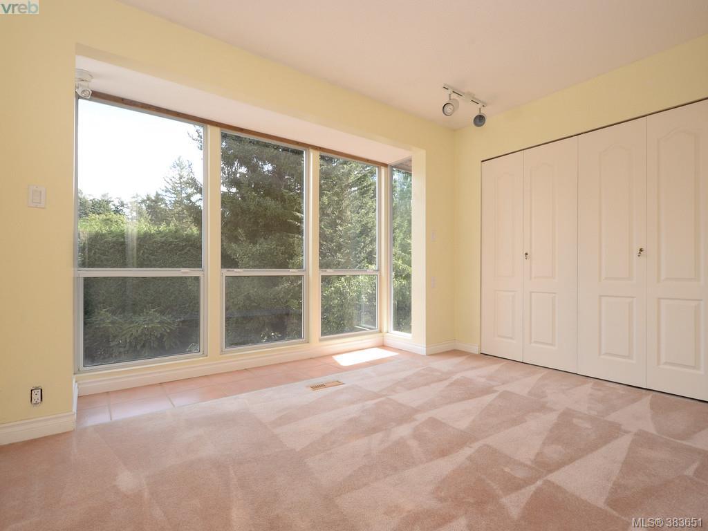 624 Vanalman Avenue, Victoria, BC 383651 Alex Rose