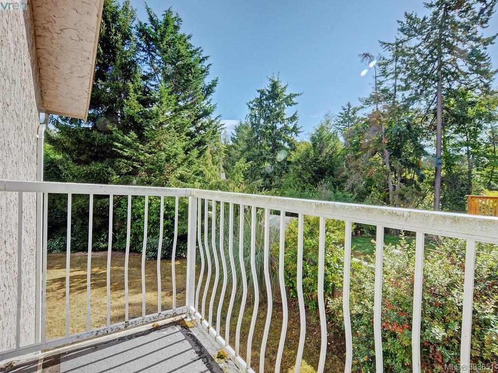 624 Vanalman Avenue, Victoria, BC 383651 Alex Rose