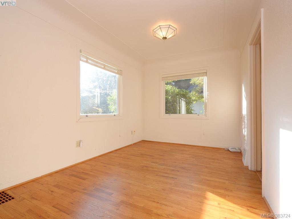 1358 Hampshire Road, Victoria, BC 383724 Mike Boorman