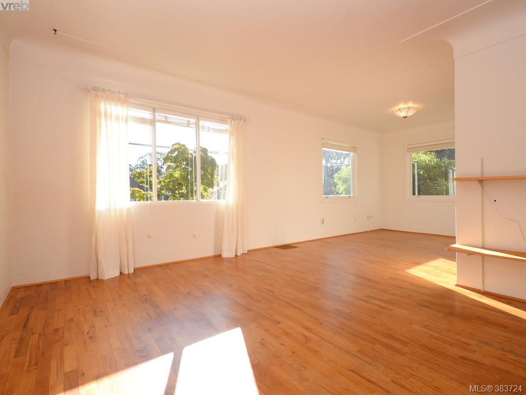 1358 Hampshire Road, Victoria, BC 383724 Mike Boorman